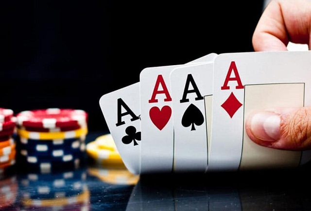 Bộ bài chơi poker gồm 52 lá